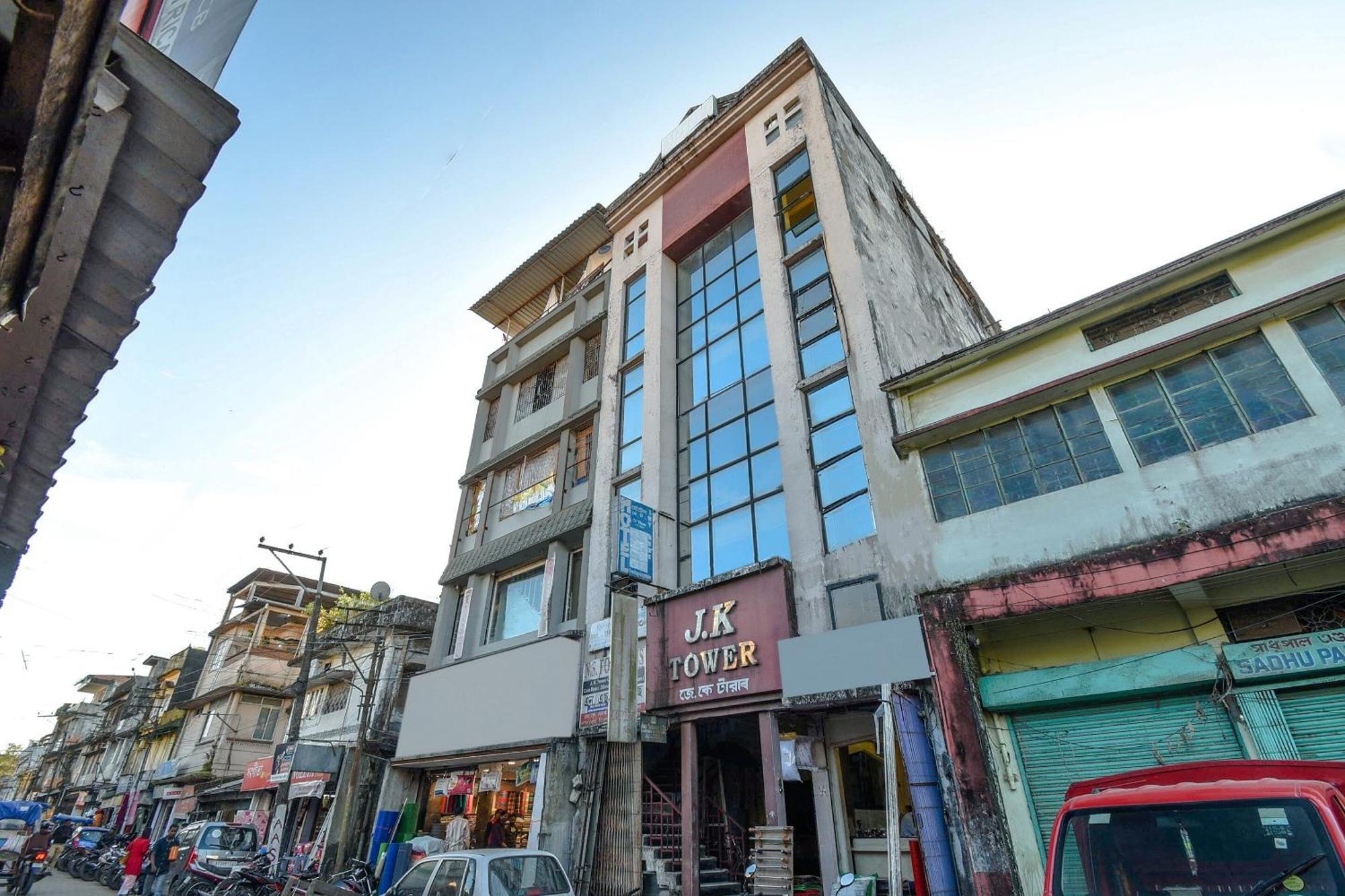 Oyo Flagship 71156 Hotel Jaybee'S Dibrugarh Exterior foto